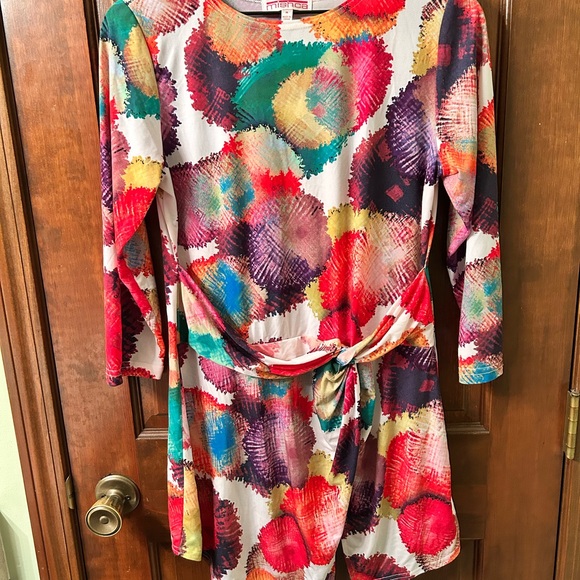 Mishca Colorful Abstract Print Wrap front dress Dress. Size M - Picture 2 of 6